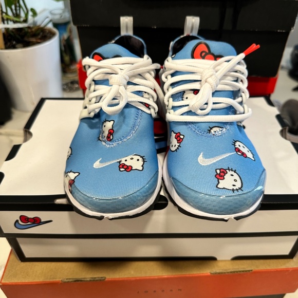 TD) Nike Hello Kitty x Air Presto  COPY - Nike- Hello kitty Air Presto
